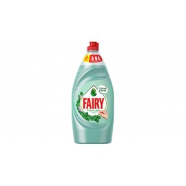 Средство для мытья посуды Fairy "Нежные руки. Чайное дерево и мята", 900мл